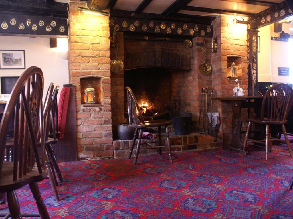 The Saracens Head Inn Amersham Εξωτερικό φωτογραφία