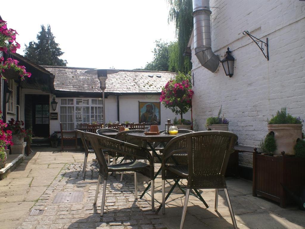 The Saracens Head Inn Amersham Εξωτερικό φωτογραφία